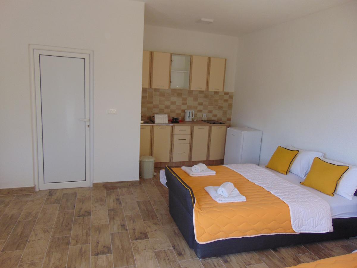 Apartments Bibic Budva Luaran gambar
